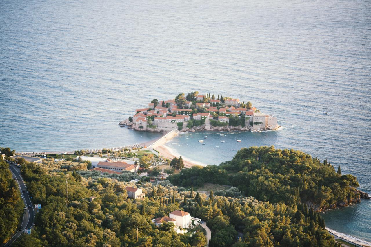 Porodicni Apartment Sveti Stefan Luaran gambar